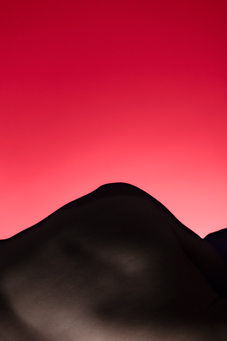 Félix Ossa - Andes - Instalación Fotográfica - Forma abstracta de una montaña