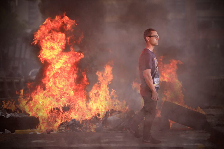 Félix Ossa - Disturbios - Imagen mostrando manifestaciones publicas